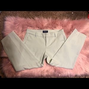 Old Navy Harper Cropped Dress Pants size 6